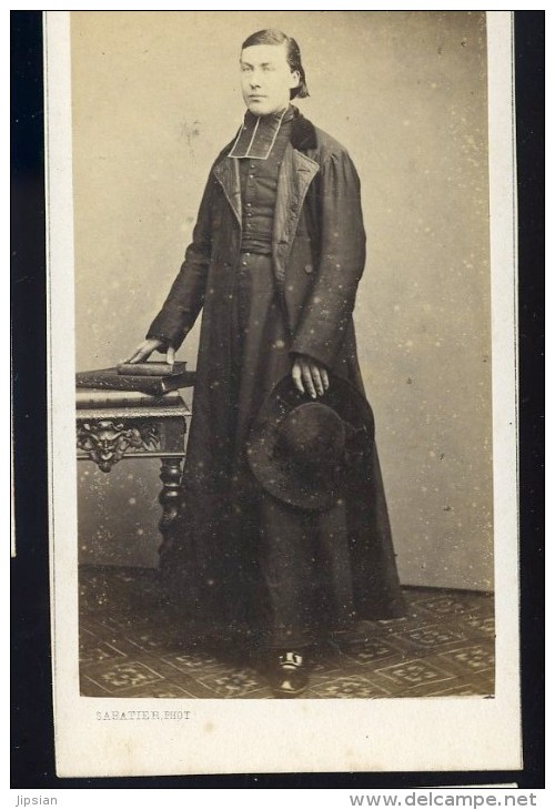 Photographie CDV C. 1860-70 Sabatier Photographe Au Puy - Homme D' église - Photo Albuminée - Mars Phot4 - Anciennes (Av. 1900)