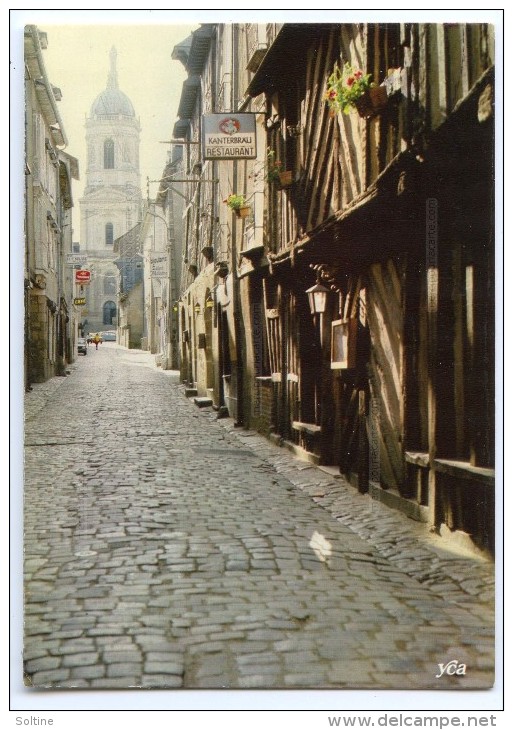 Cp RENNES - La Rue Ste Mélanie - Eglise Notre-Dame - écrite 1986 (pour Jeux) - Rennes