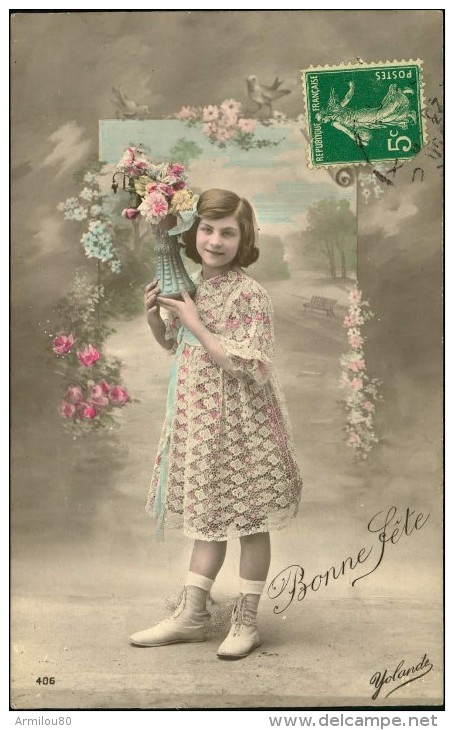 N°454 HHH 118  BONNE FERE FILLETTE ET FLEURS YOLANDE 406 - Autres & Non Classés