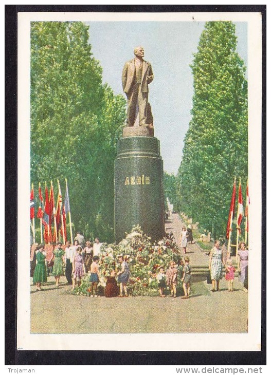 E-USSR-59  LENIN MONUMENT - Lenin