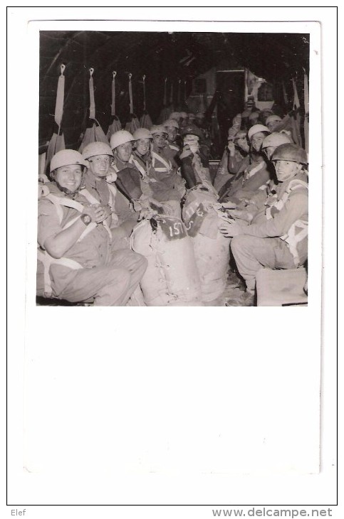 Parachutisme: Canal Zone Egypt / Egypte, Leap Year II 1952 ;carte Photo Avec Parachutistes / Paras,  TB, RARE - Parachutting