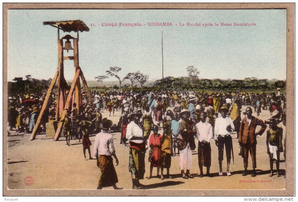 CONGO FRANCAIS - KINDAMBA - MISSION CATHOLIQUE - 31 - MARCHE APRES LA MESSE - CLOCHE - Collection Guichard - Congo Francese