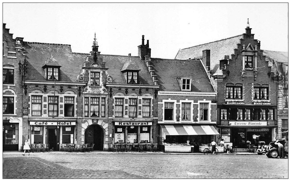 59 CASSEL GRAND PLACE ET LES ANCIENNES MAISONS - Cassel