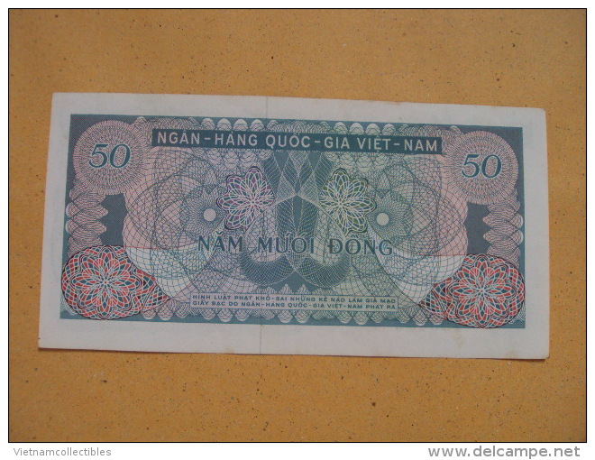 South Viet Nam Vietnam 50 Dong AUNC Banknote 1970 - P#25 / 2 Images - Vietnam