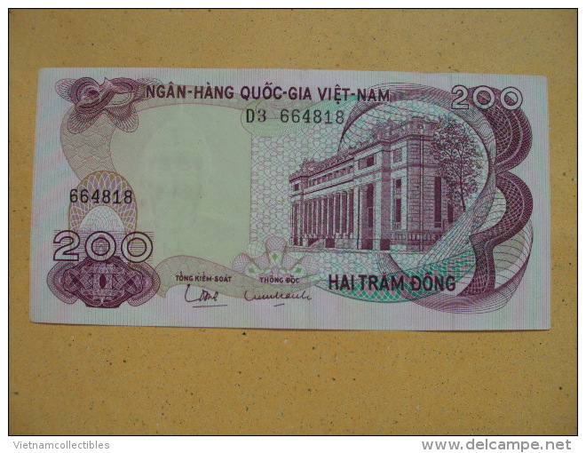 South Viet Nam Vietnam 200 Dong AUNC Banknote 1970 - P#27 /2 Images - Vietnam