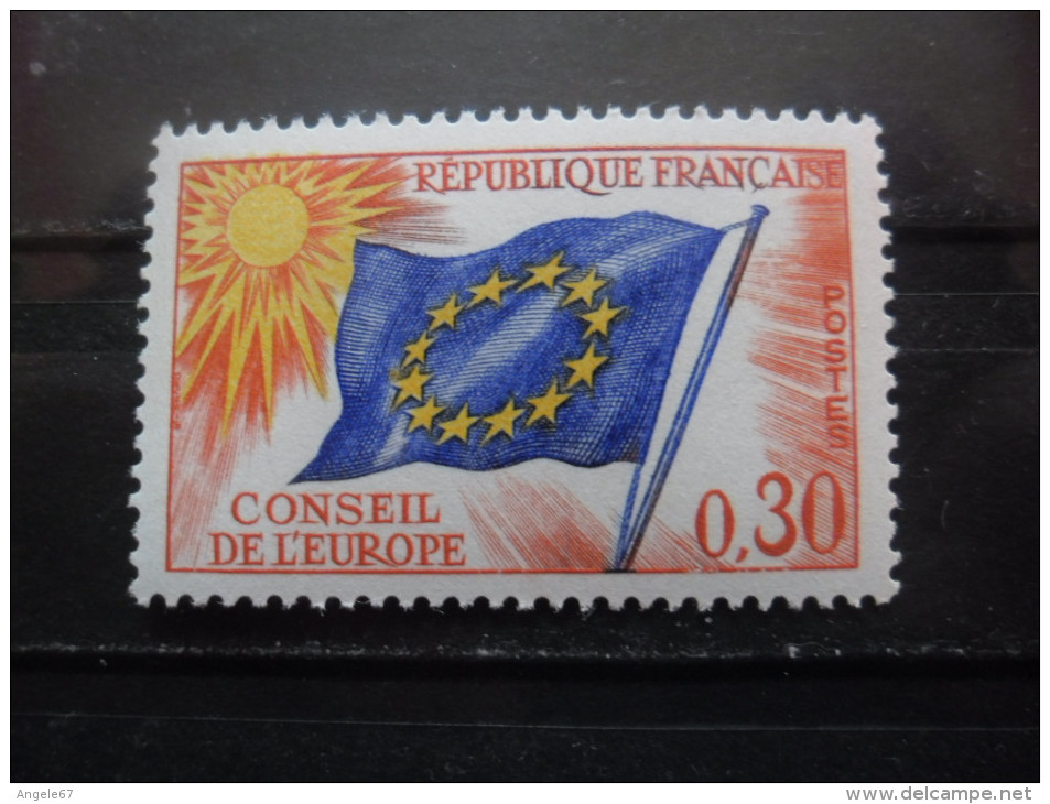 France Service N°30 DRAPEAU Conseil De L'europe Neuf ** - Stamps