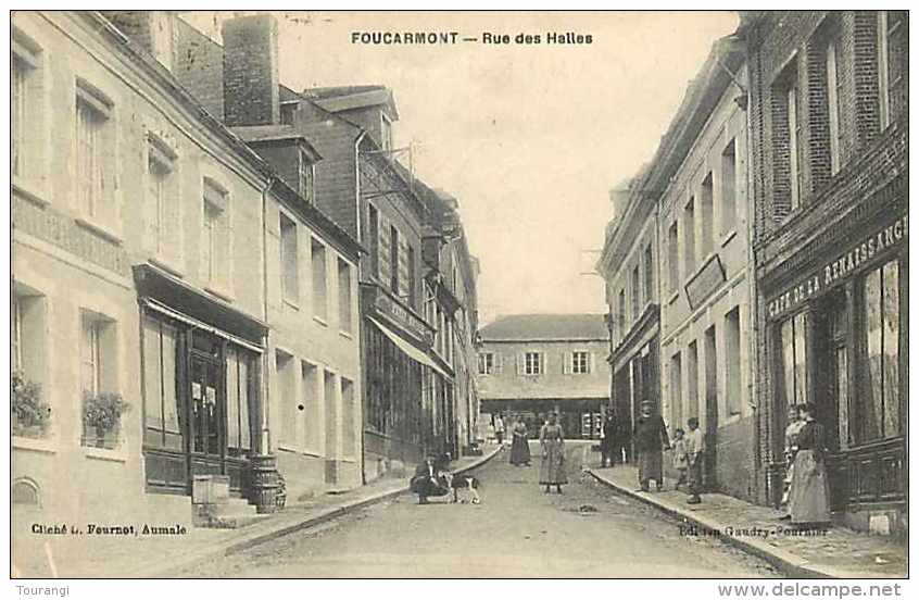 0115 744: Foucarmont  -  Rue Des Halles - Autres & Non Classés