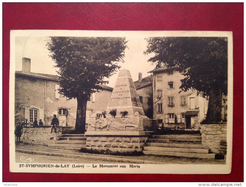42 Loire St SAINT SYMPHORIEN DE LAY Le Monument Aux Morts - Autres & Non Classés