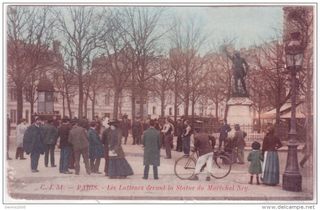 51- PARIS -les Lutteurs Devant La Statue Du Maréchal Ney -ed. C.J. Colorisé - Worstelen
