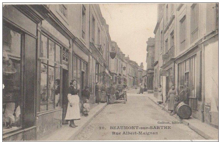 CPA 72 BEAUMONT SUR SARTHE Rue Albert Maignan Commerces Animation - Beaumont Sur Sarthe