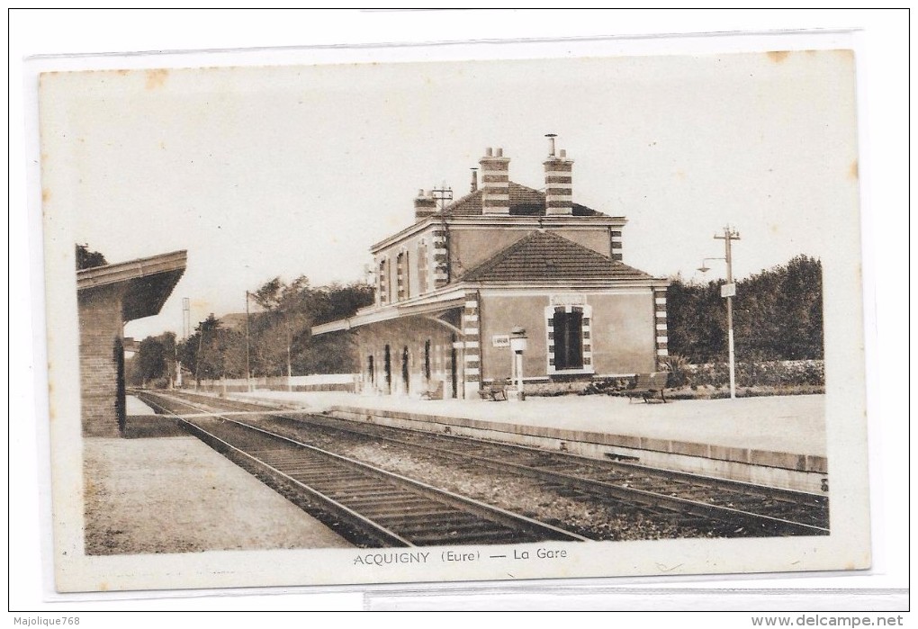 Cpa D'Acquigny ( Eure)  - La Gare - Acquigny