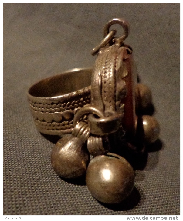 Ancienne Bague Inde Avec Une Agate Et Argent Indien - Autres & Non Classés