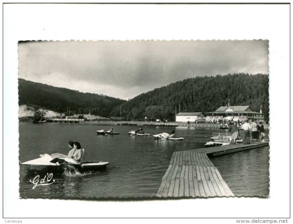 CP - LE LAC CHAMBON (63) LA PLAGE EMBARCADERE DES PEDALOS - Autres & Non Classés