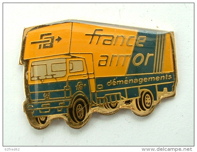 Pin's CAMION - DEMENAGEMENTS FRANCE ARMOR MERCEDES - VERSION EPOXY - Mercedes