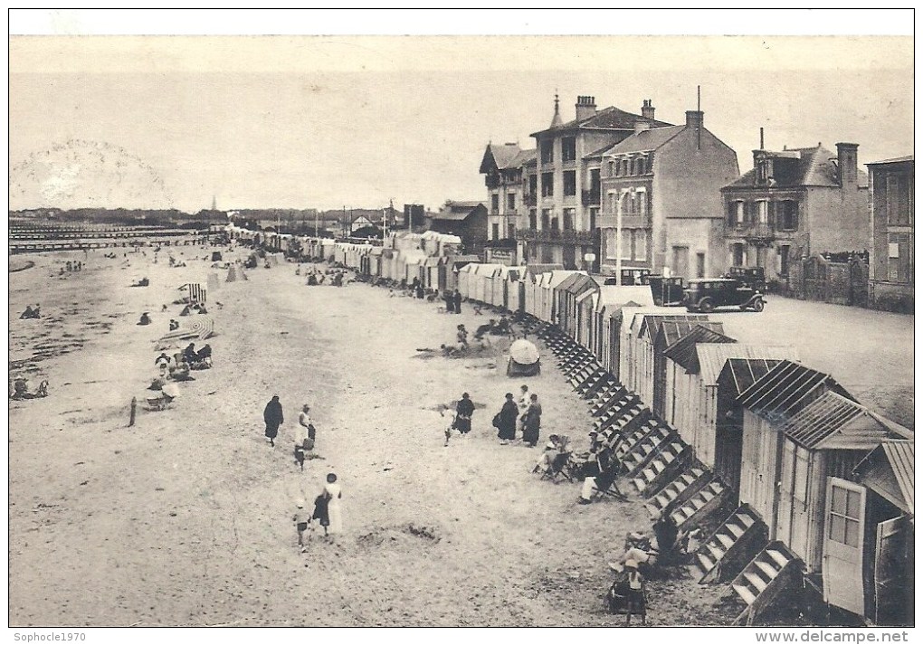 BASSE NORMANDIE - 14 - CALVADOS - COURSEULLES - Vue Sur Laplage Et Les Villas - Courseulles-sur-Mer