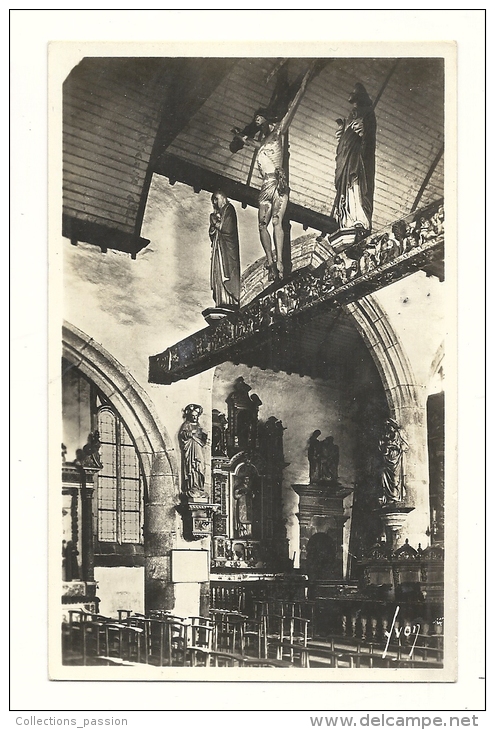 Cp, 29, Lampaul, La Grande Poutre Sculptée, Le Crucifix Entre Les Statues De La Vierge Et De St-Jean - Lampaul-Guimiliau
