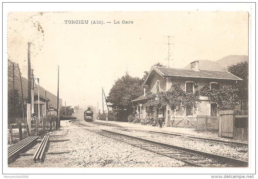 Ain - 01 - Torcieu La Gare Arrivée D'un Train - Non Classés