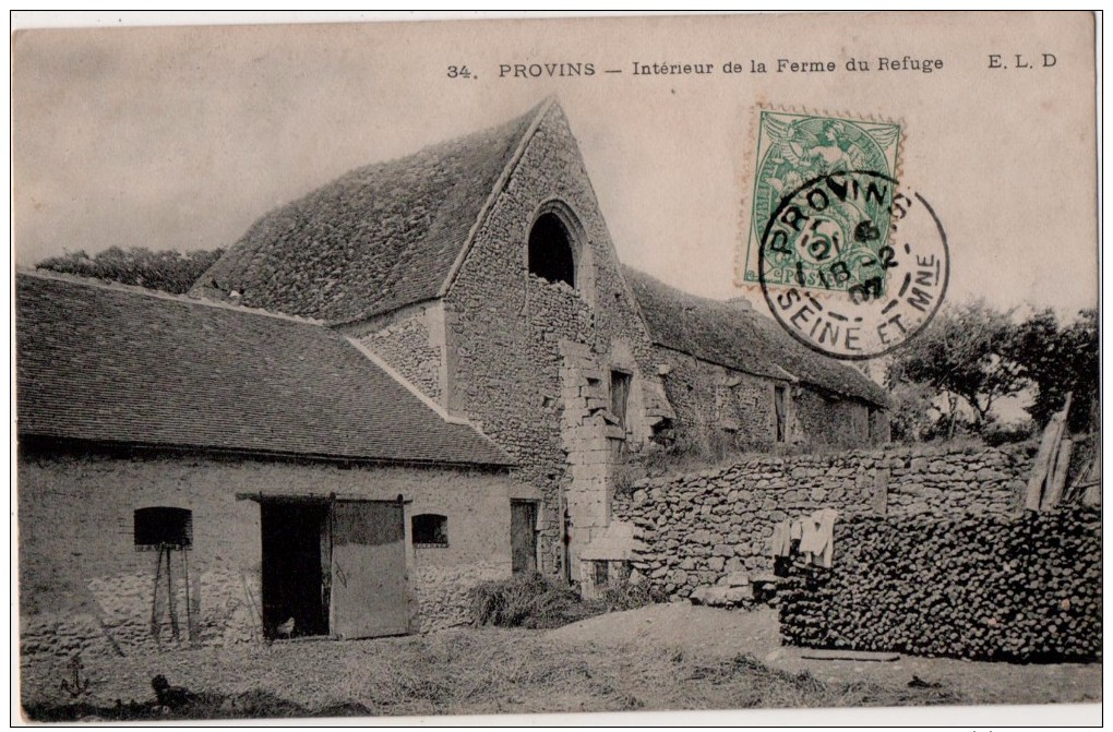 Provins Intérieur De La Ferme Du Refuge - Provins