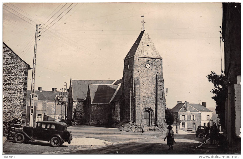 ¤¤  -   LE HORPS   -  Carte-Photo  -  Place De L'Eglise   - ¤¤ - Le Horps