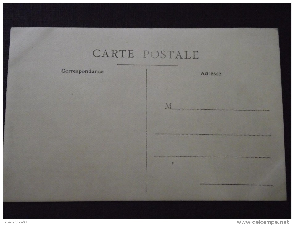 CONSCRITS Et Leurs AÎNES - Carte-photo - Vers 1920 - A Voir ! - Autres & Non Classés