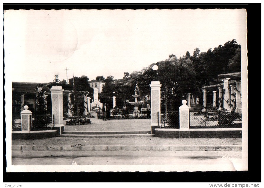 06 ST LAURENT DU VAR Jardin Public, Monument Aux Morts, Ed CIM, CPSM 9x14, 1950 - Saint-Laurent-du-Var