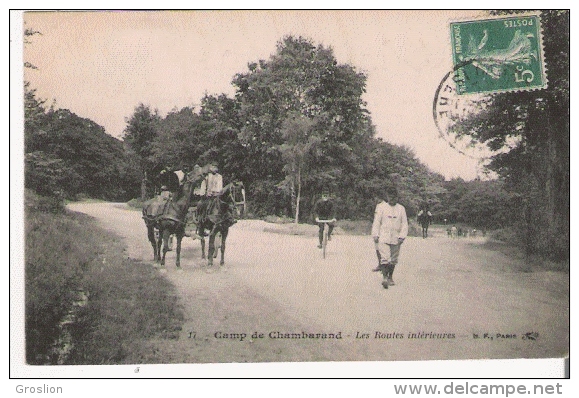 CAMP DE CHAMBARAND 17 LES ROUTES INTERIEURES (MILITAIRES) - Roybon