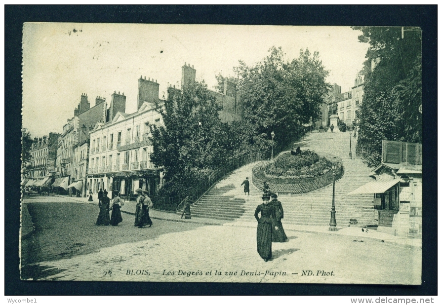 FRANCE  -  Blois  Les Degres Et La Rue Denis-Papin  Used Vintage Postcard As Scans - Blois