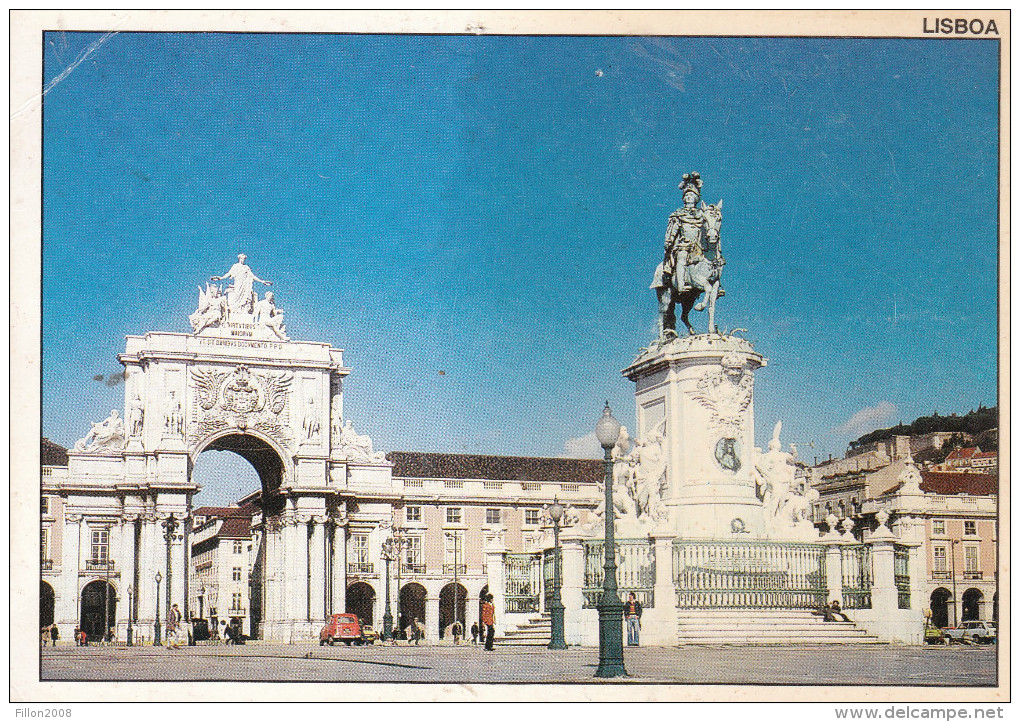 Portugal - Lisboa -  Place Du Comercio, Arc De La Rue Augusta - Lisboa