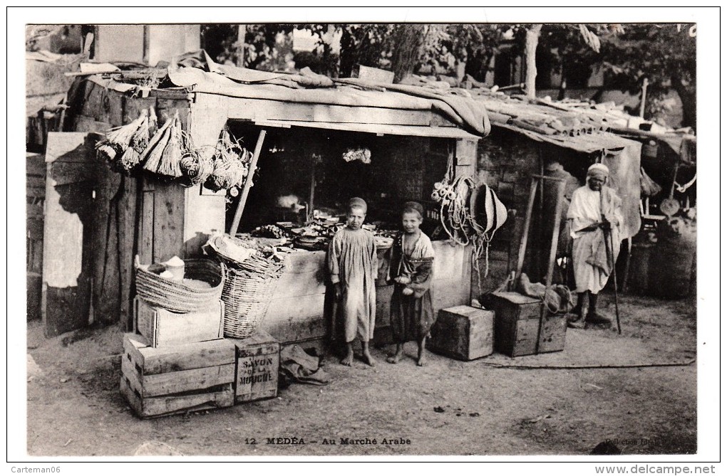 Algérie - Médéa - Au Marché Arabe (caisse De Savon De La Mouche) - Editeur: ? N° 12 - Medea