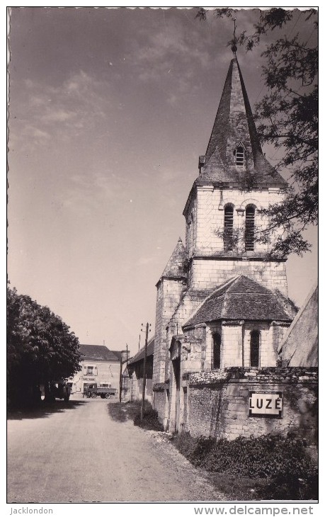 37 -   LUZÉ     L'Église - Tours