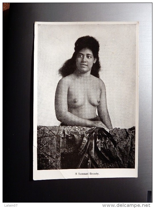 Carte Postale Ancienne : SAMOA : A Samoan Beauty, Nude, Topless - Samoa