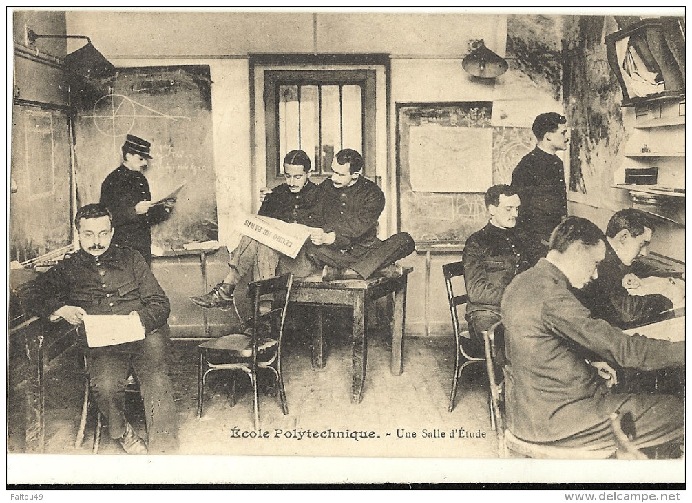 PARIS - Ecole Polytechnique  -  Une Salle D étude  102 - Enseignement, Ecoles Et Universités