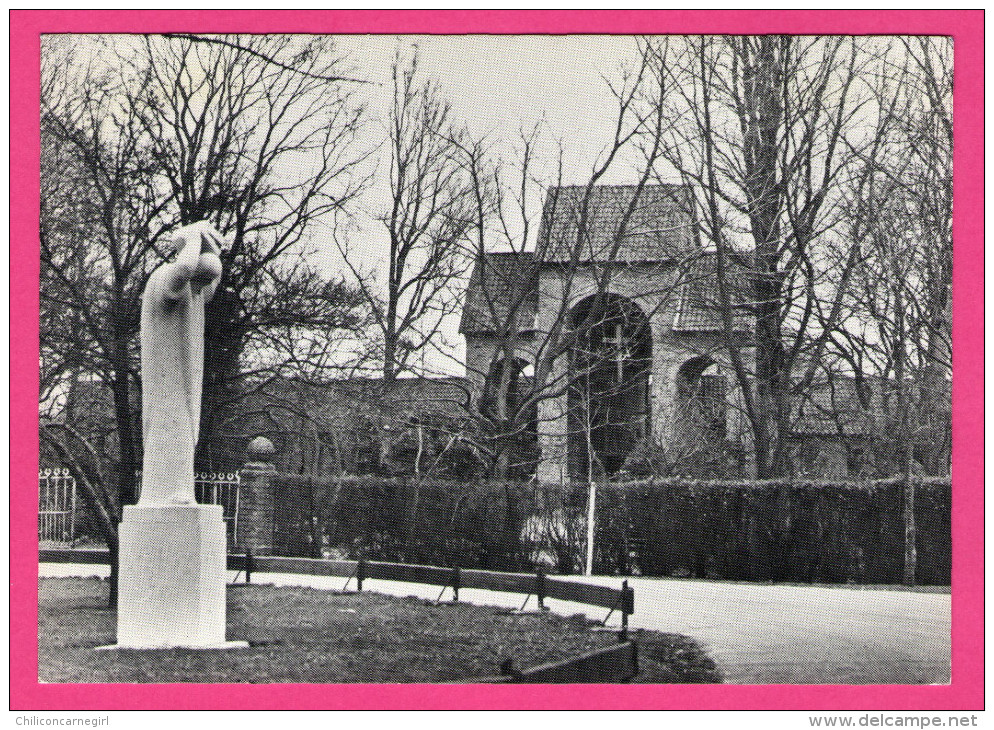 Dokkum - Boniface Chapel And Boniface Statue - VVV - Dokkum