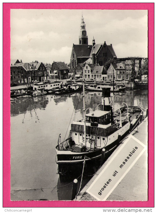 Maassluis - Eeerste Havenstad Aan De Waterweg, Nr. 173 - Havenkom Met Furie En Grote Kerk - ECHTE FOTO - Maassluis