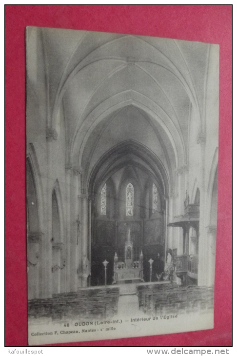 Cp Oudon Interieur De L'eglise - Oudon