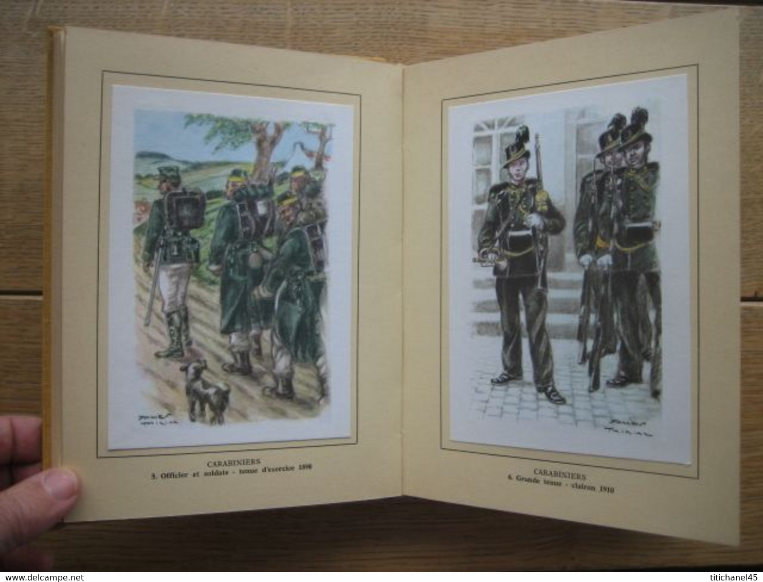 RARE - HISTORIA - UNIFORMES BELGES - 3 TOMES - COMPLET - 150 reproductions en couleurs d'aquarelles de James THIRIAR