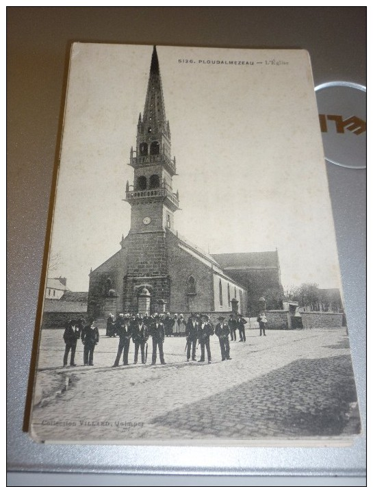 29 - Ploudalmézeau : L'Eglise : Très Animée - Ploudalmézeau