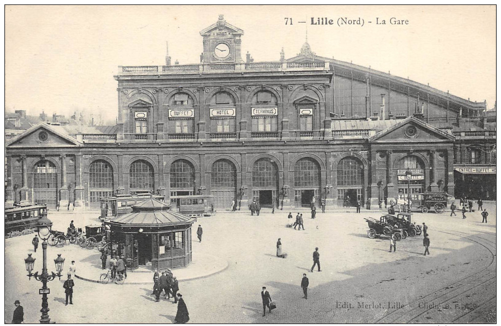 59 LILLE LA GARE ANIME - Lille