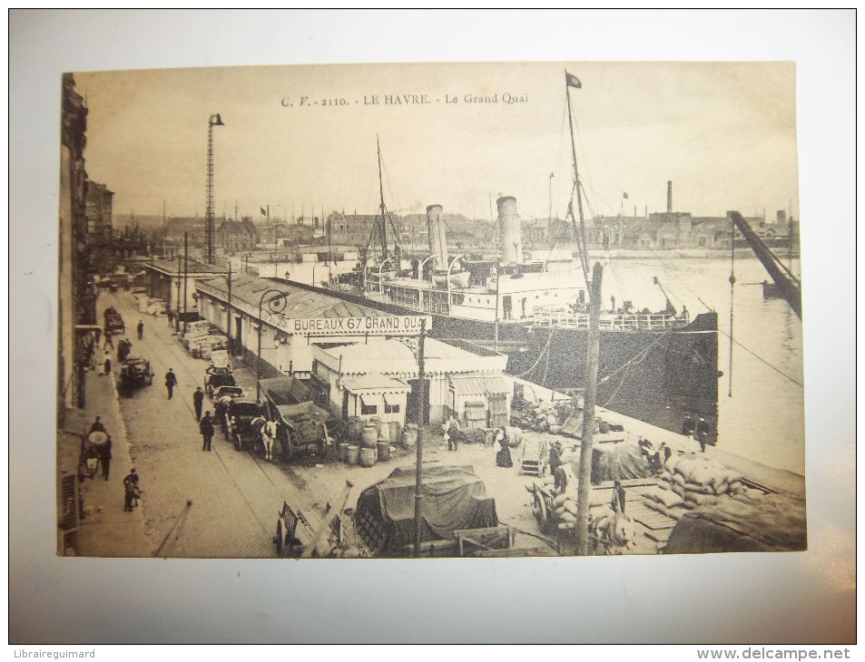 2yvt - CPA N°2110 - LE HAVRE - Le Grand Quai   - [76] - Seine Maritime - Forêt De Montgeon