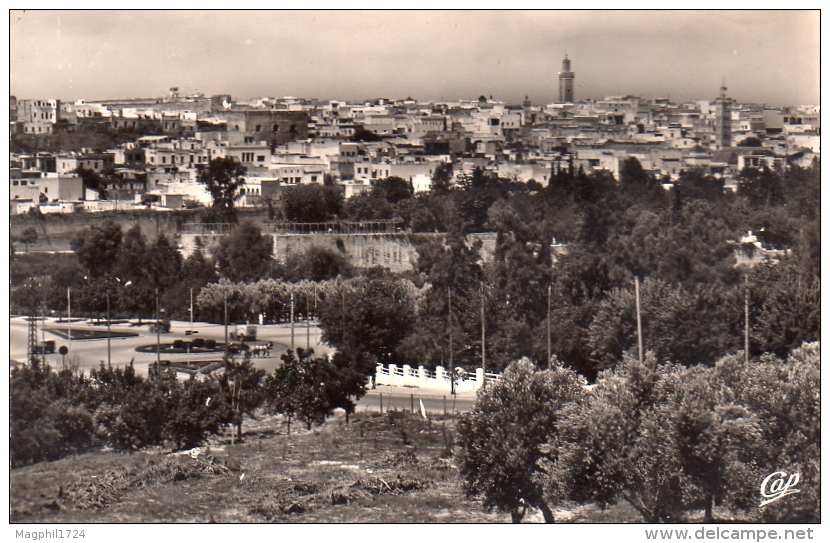 Cpsm Maroc  Meknes   Vue Generale De La Ville Indigene - Meknès