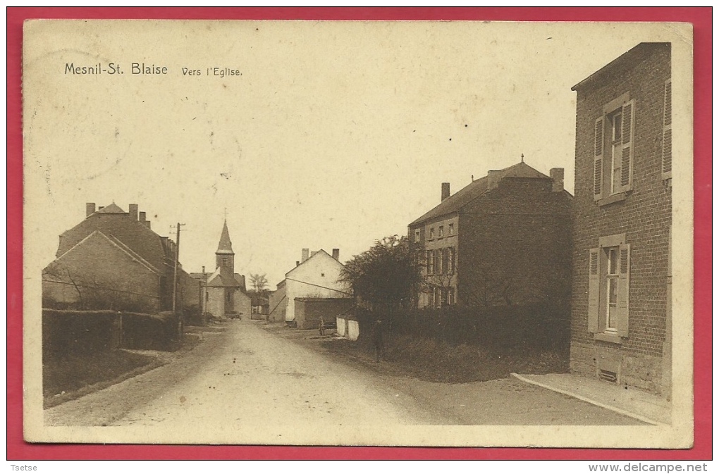 Mesnil-St. Blaise - Vers L´Eglise ... ( Voir Verso ) - Houyet