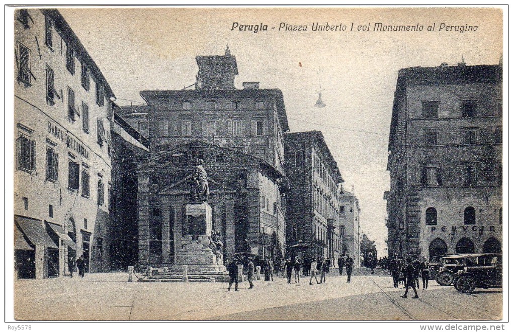 UMBRIA-PERUGIA VEDUTA PIAZZA UMBRTO  I  VEDUTA MONUMENTO AL PERUGINO ANIMATISSIMA - Perugia