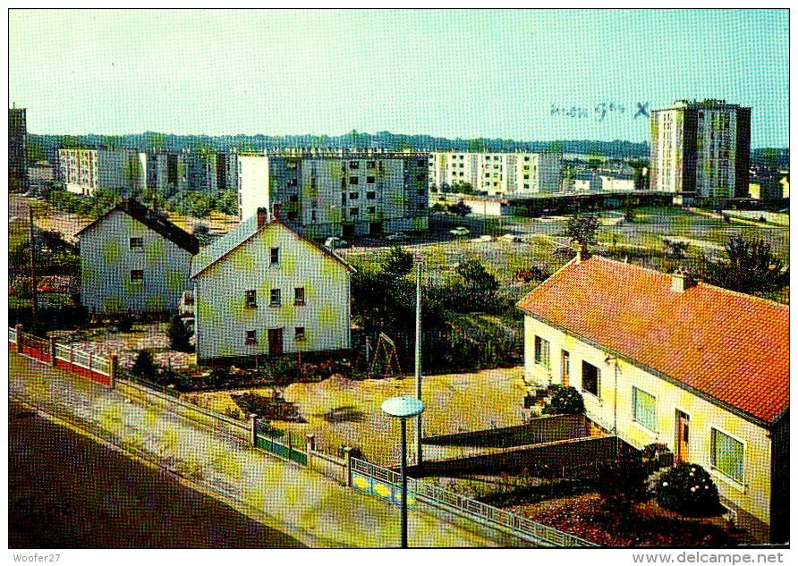CPM  ALLONNES , Cité Des Perrières,le Centre Commercial    Et Son Quartier  Vu Du Haut - Allonnes