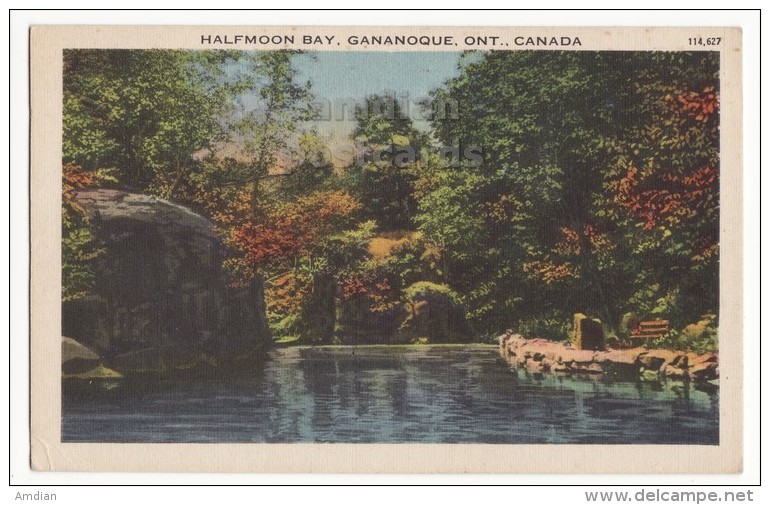 CANADA - GANANOQUE ONTARIO ON - HALFMOON BAY SCENIC VIEW - C1940s Linen Unused Vintage Postcard [5832] - Gananoque