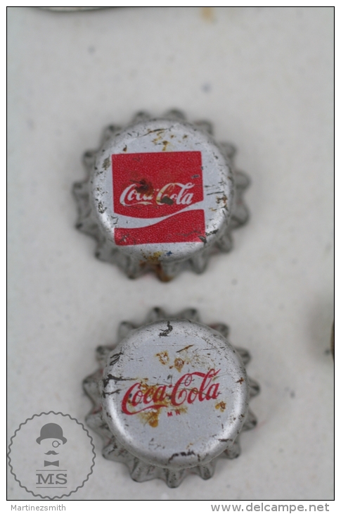 Nice Small Coca Cola Advertising Relief Caps - Pin Badge #PLS - Coca-Cola