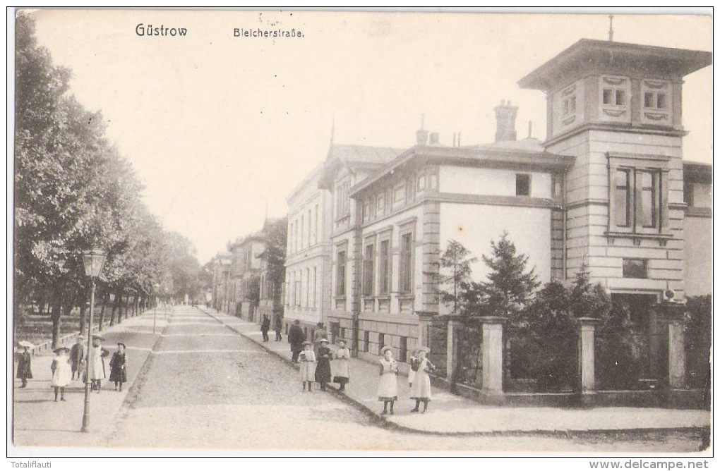 GÜSTROW Bleicherstraße Junge Mädchen M Kittelschürzen übergewand Kreisäge 10.4.1914 Gelaufen - Guestrow