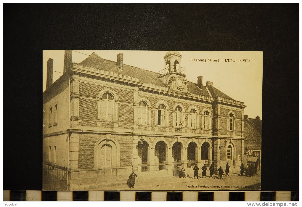 CP, 02, SISSONNE L'Hôtel De Ville Voyagé En 1914 Ed Potelain Paruitte - Sissonne