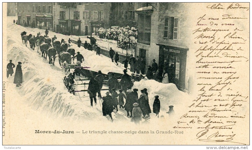 CPA 39 MOREZ DU JURA LE TRIANGLE CHASSE NEIGE DANS LA GRANDE RUE 1902 - Morez