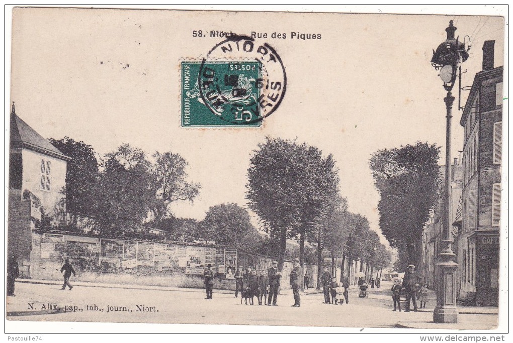 58.  Niort.  -  Rue  Des  Piques - Niort