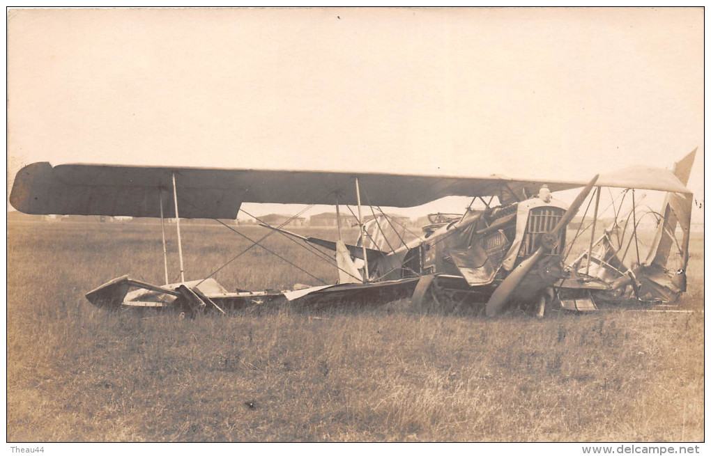 ¤¤  - Carte-Photo   -  Accident D'Avion En 1922   -  Biplan Sur Un Terrain D'Aviation  -  ¤¤ - Incidenti